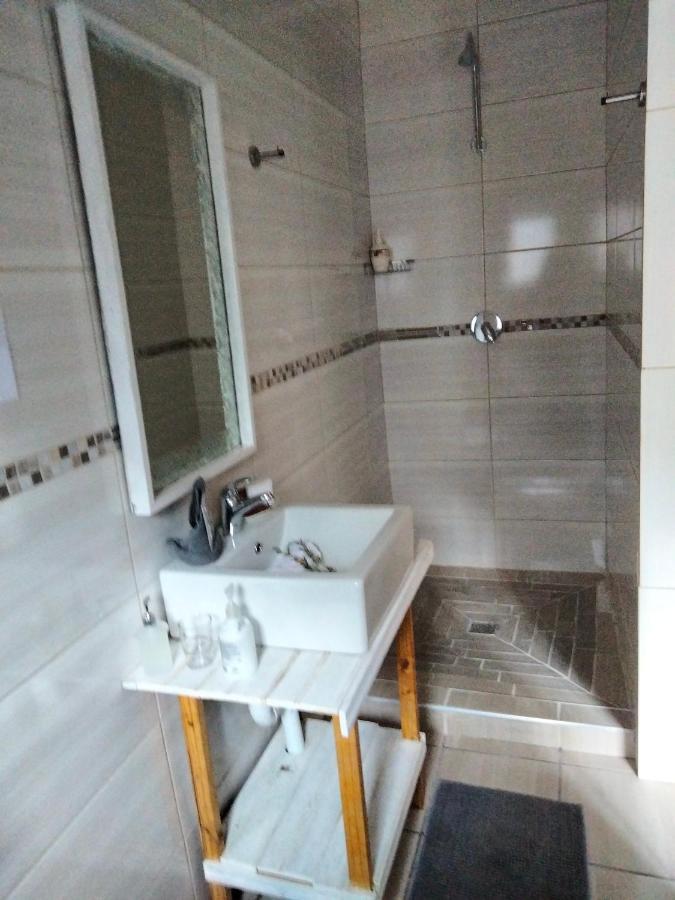 His Vessel Guesthouse Clarens Fs מראה חיצוני תמונה