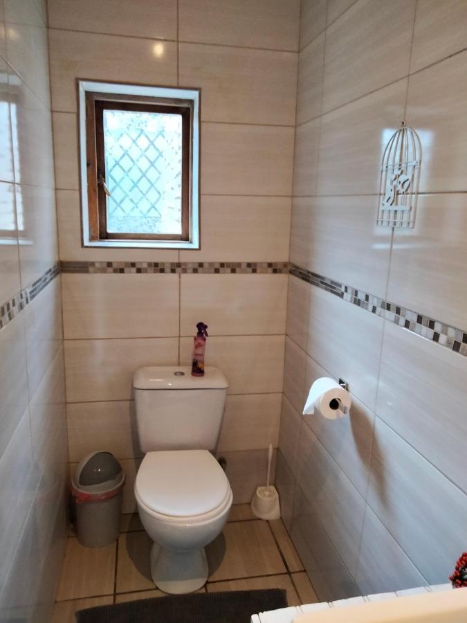 His Vessel Guesthouse Clarens Fs מראה חיצוני תמונה